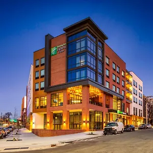 https://holiday-inn-express-suites-charlotte-south-end.1sthotelscharlotte.com
