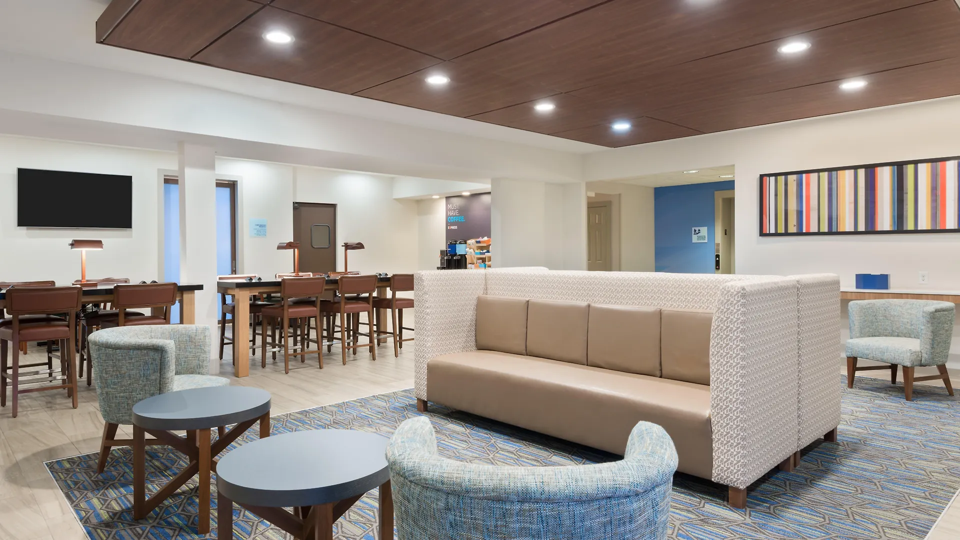 Home2 Suites By Hilton Columbus Airport East Broad Hotel